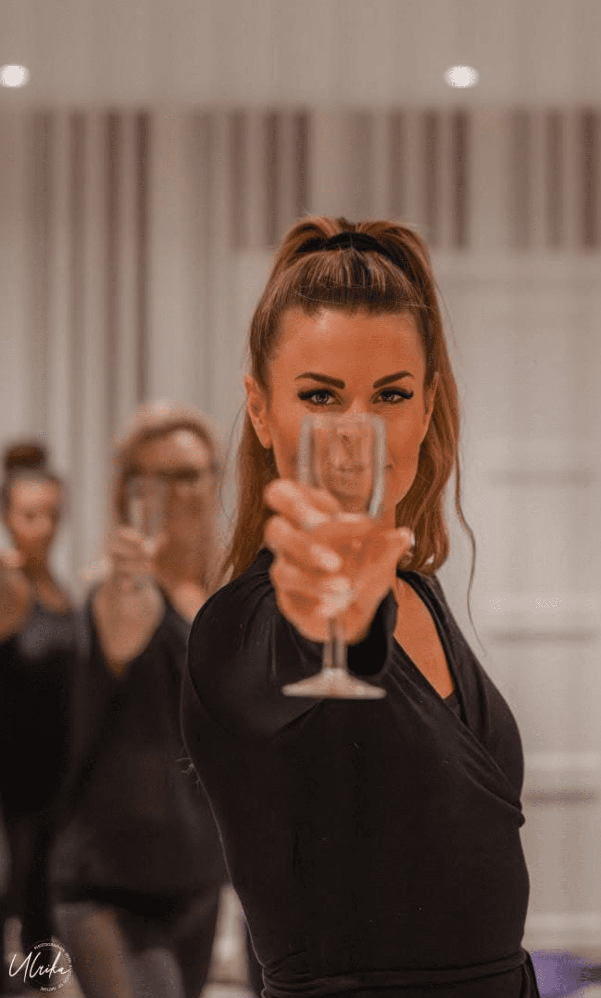 Schlager och Cava yoga 11 april med Johanna Beijbom